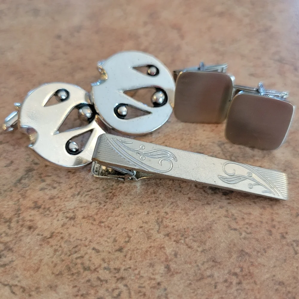 Vintage Cuff Links (2 pr) and Tie Clip ~ MCM ~ SWANK ~ Anson ~ Retro!